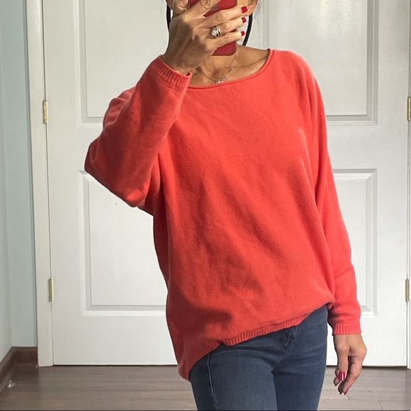 Neiman Marcus Neon Orange 100% Cashmere Long Sleeves High Low Sweater - Picture 4 of 12